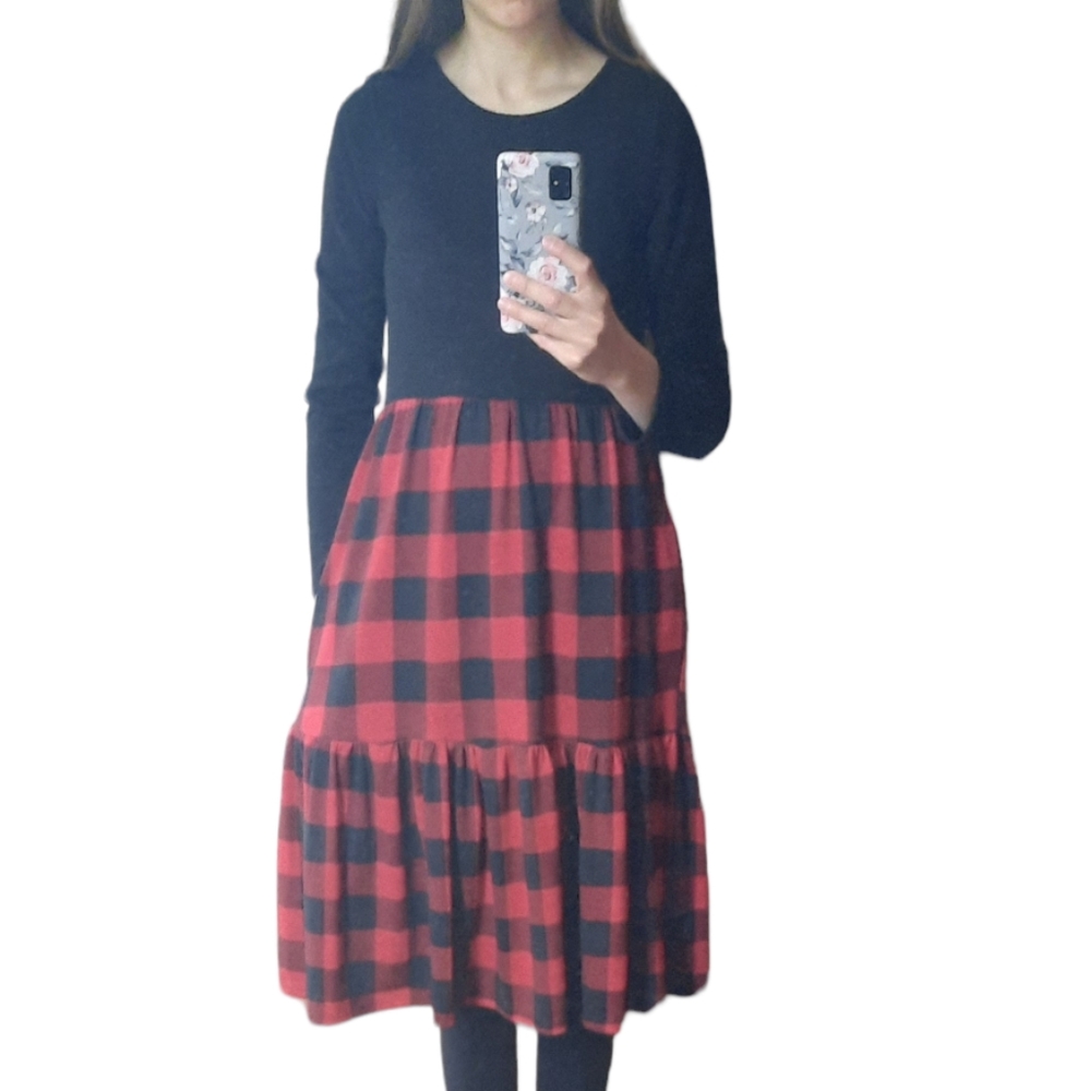 Riah Black and Red Plaid Midi Dress Long Sleeve with Pockets
